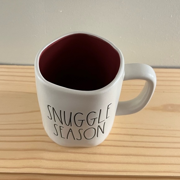 Brand New Rae Dunn SNUGGLE SEASON Mug - Picture 2 of 2